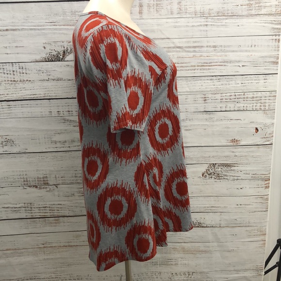 Host Pick!! LulaRoe Plus Size Tunic Top - Picture 4 of 13